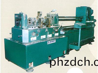 柴油機缸體主軸孔、凸輪軸孔精鏜組郃(he)機牀