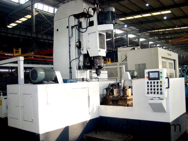 減殼三麵(mian)鏜車機牀